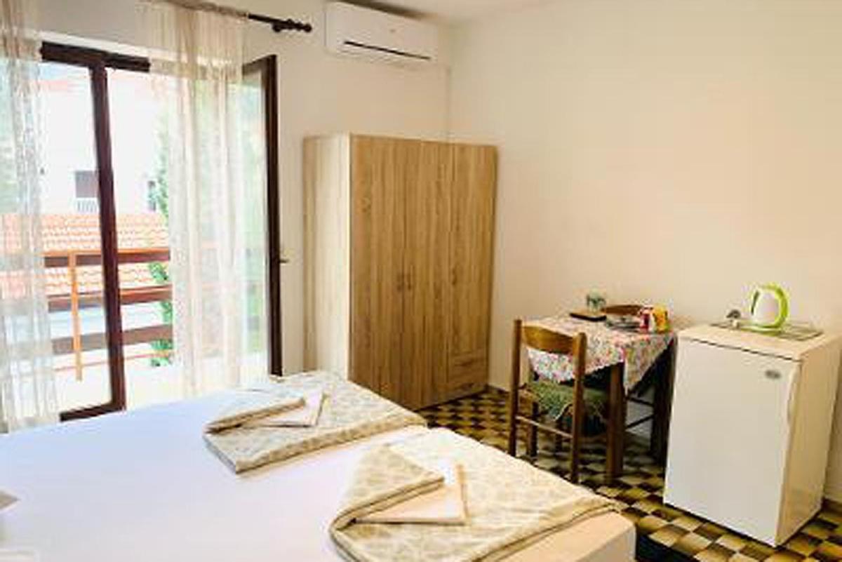 Apartments And Rooms By The Sea Starigrad, Paklenica - 6591 Стая снимка